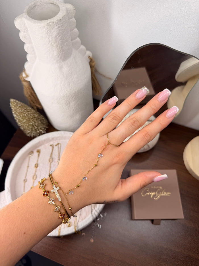 Victoria Hand Chain