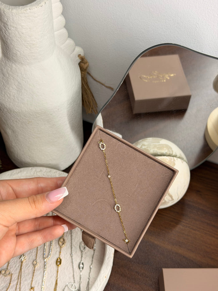 Isabella Hand Chain