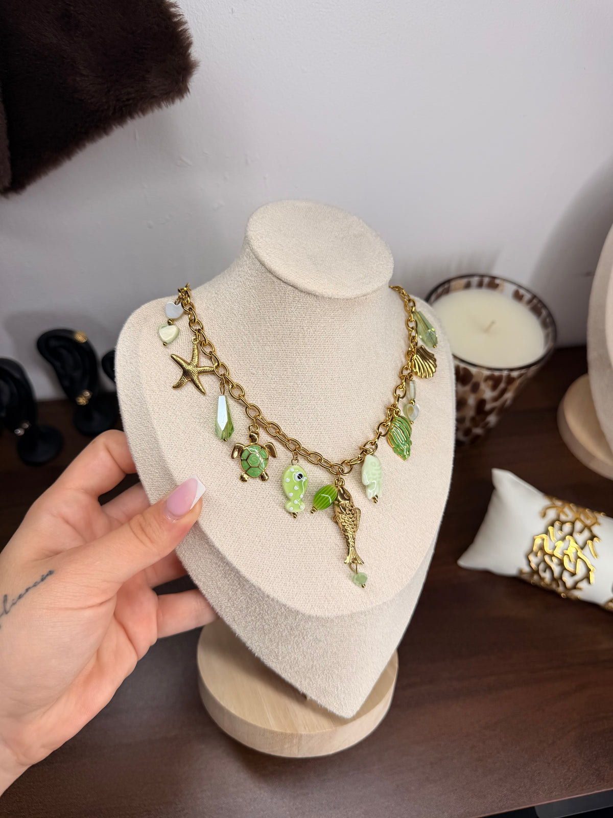 Collier Laguna