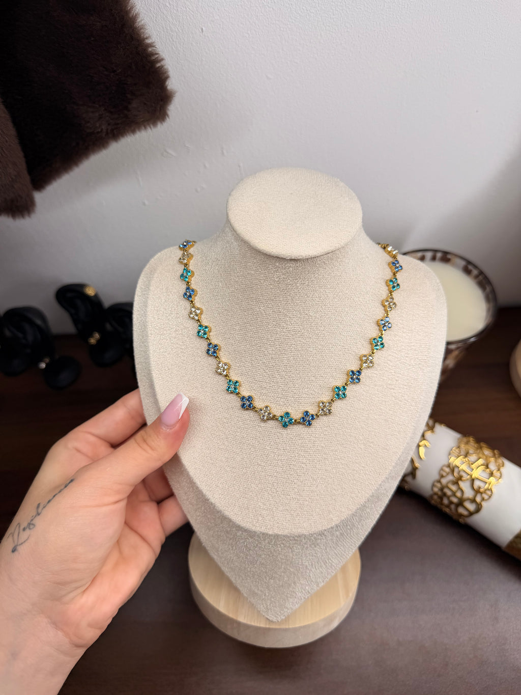 Collier Isaia