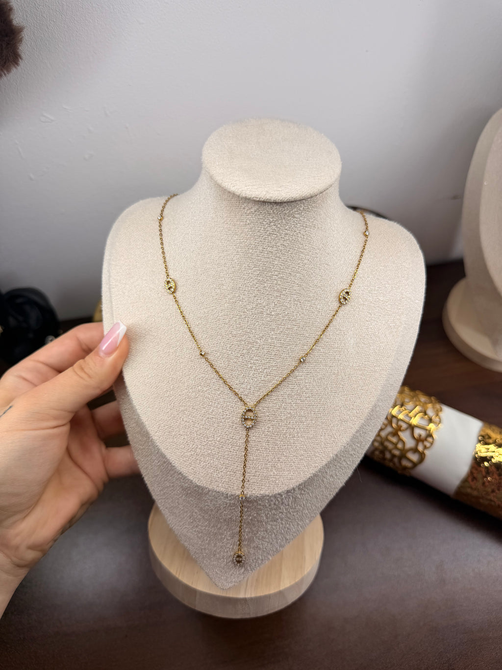 Stella Necklace